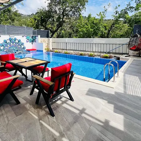 Lantana Villa